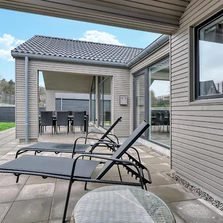 Lovely In With Sauna