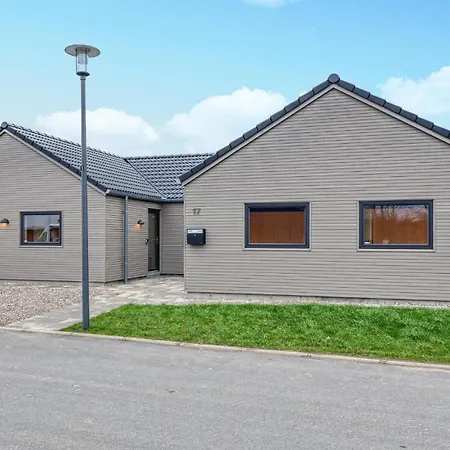 Holiday home Lovely In With Sauna Jesendorf